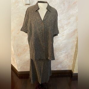 JM Collection Women’s Plus Size 3X Patterned Shirt and Skirt Set